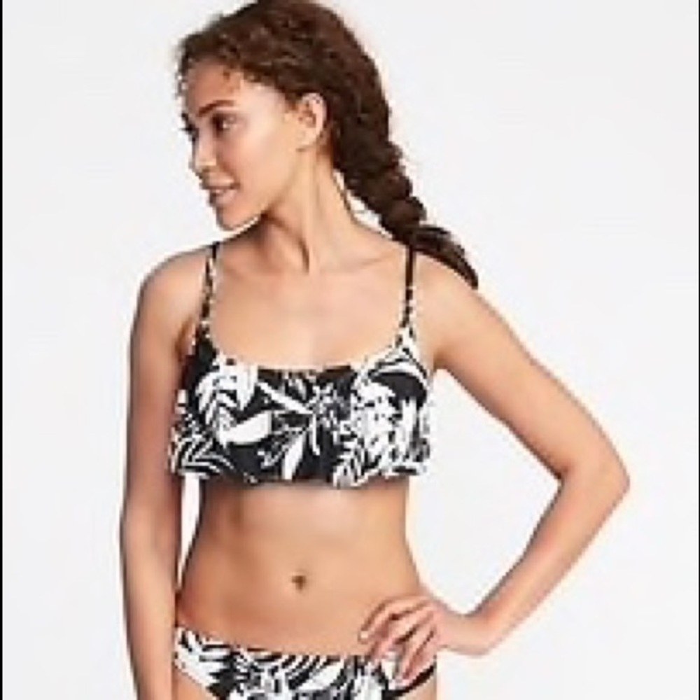 🖤Black & White Tropical Print by Old Navy🖤